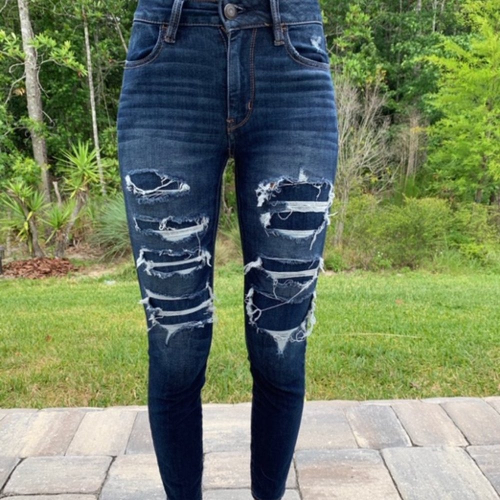 American Eagle Ripped Skinny Jeans
